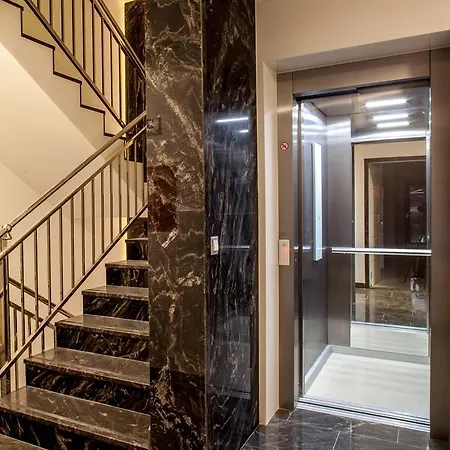 아파트 Luxury 4*