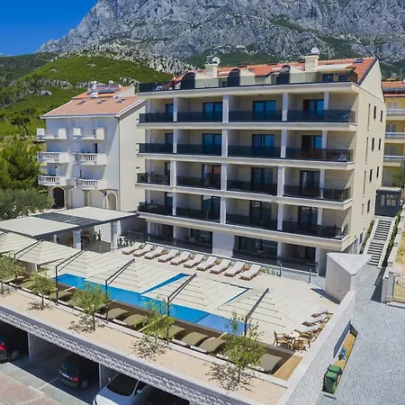 Luxury 4* Макарска