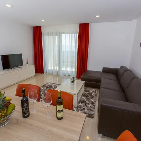 Luxury 4* Макарска