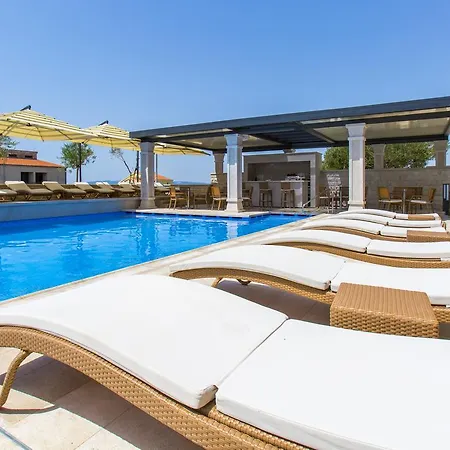 Апартаменты Luxury 4*