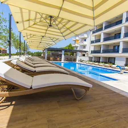 Luxury 4* Макарска